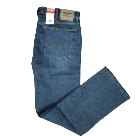 Wrangler Authentics | NWT Mens Size 36x32 Regular Fit Denim Jeans 10ZM4RBRD - Picture 1 of 10